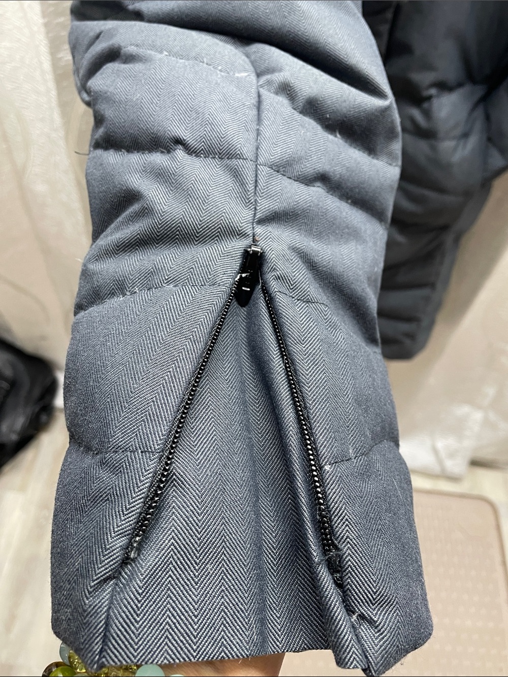 Columbia Titanium Down Parka Womens Medium Black Herringbone Excellent Long Coat - Picture 6 of 10
